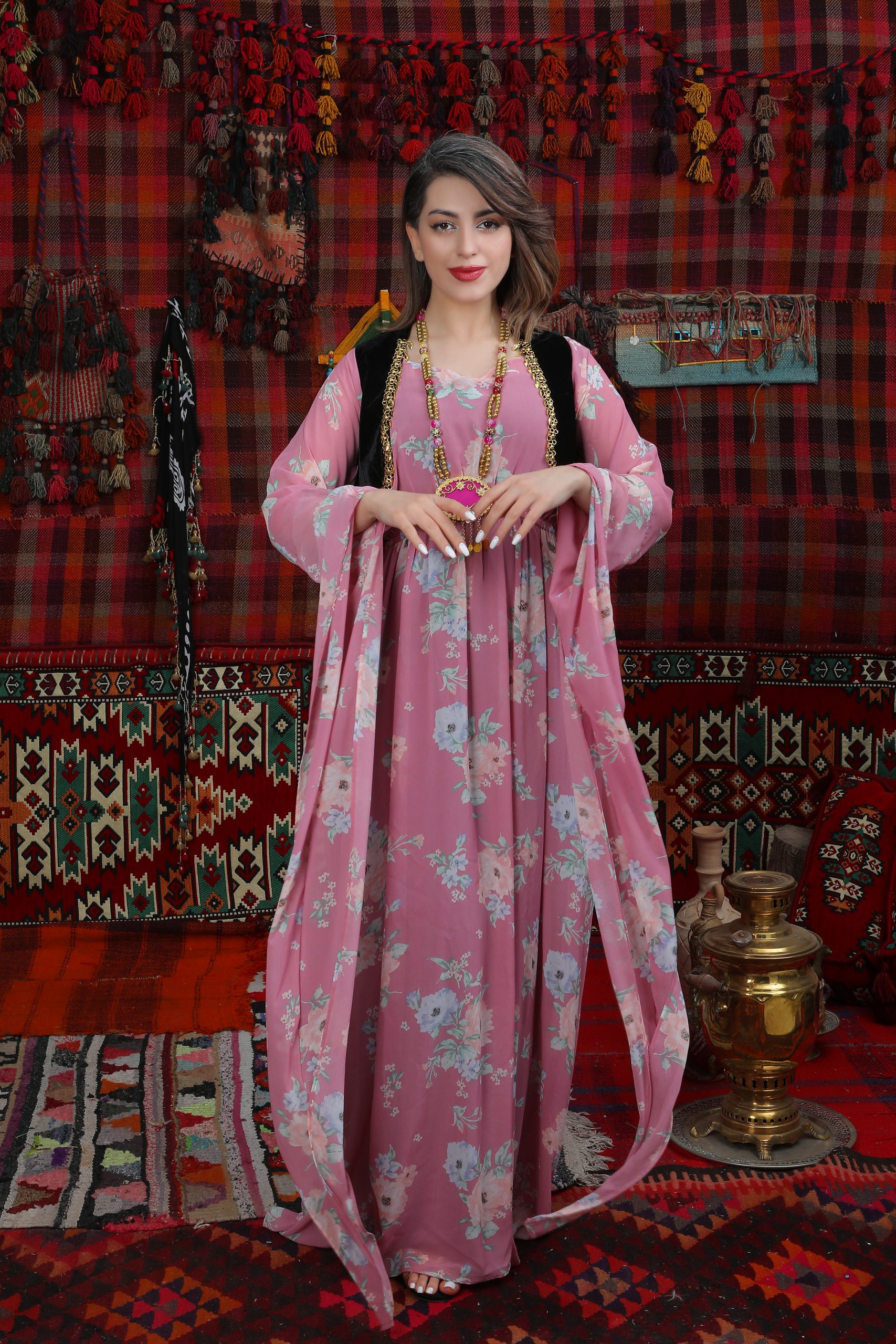 Nîsan - Xwedya xewn u xeyala