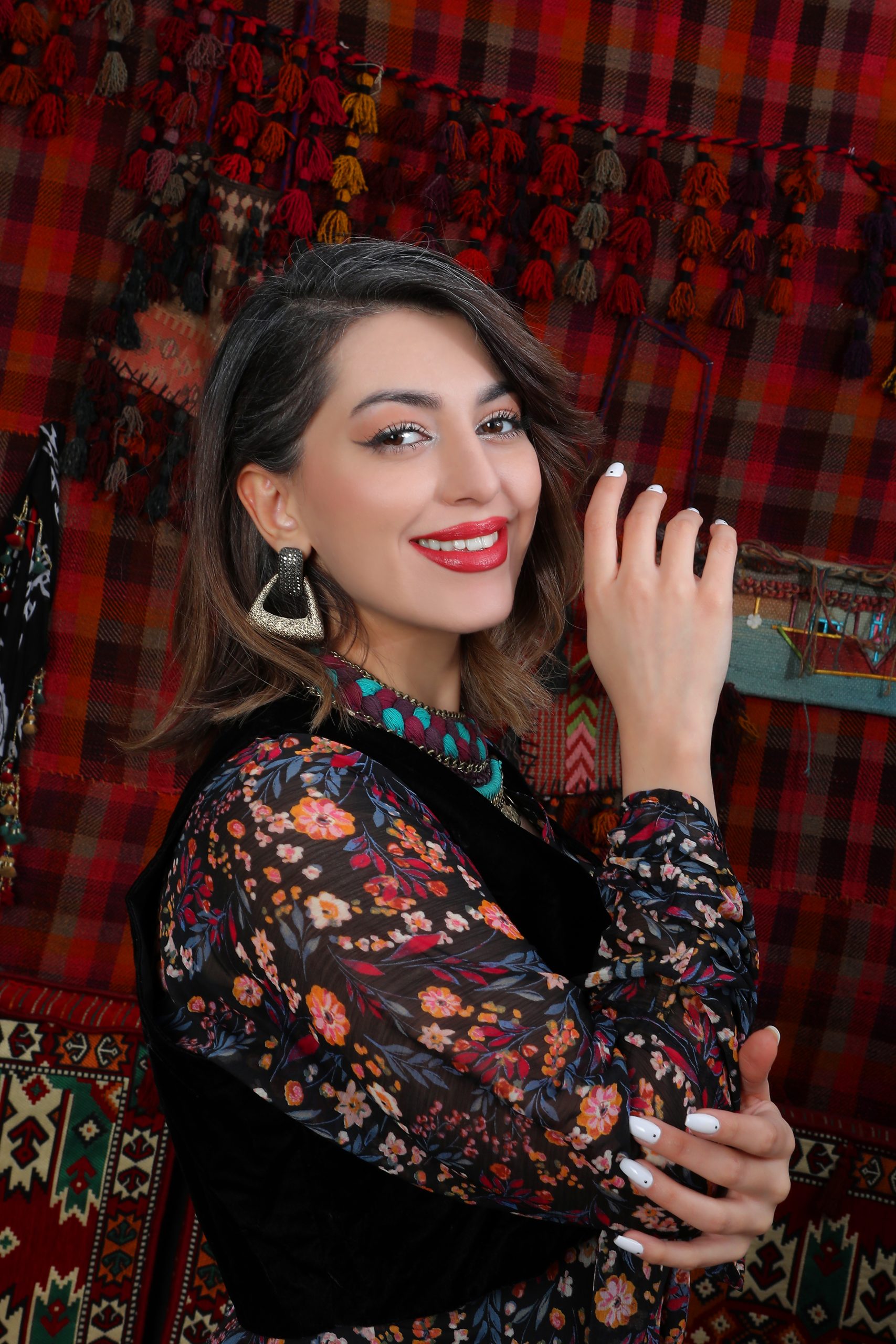 Gülnaz- Şerîne gelek zêde (Einteilig, zartes Material – ein Unterkleid wird empfohlen ) – Bild 4