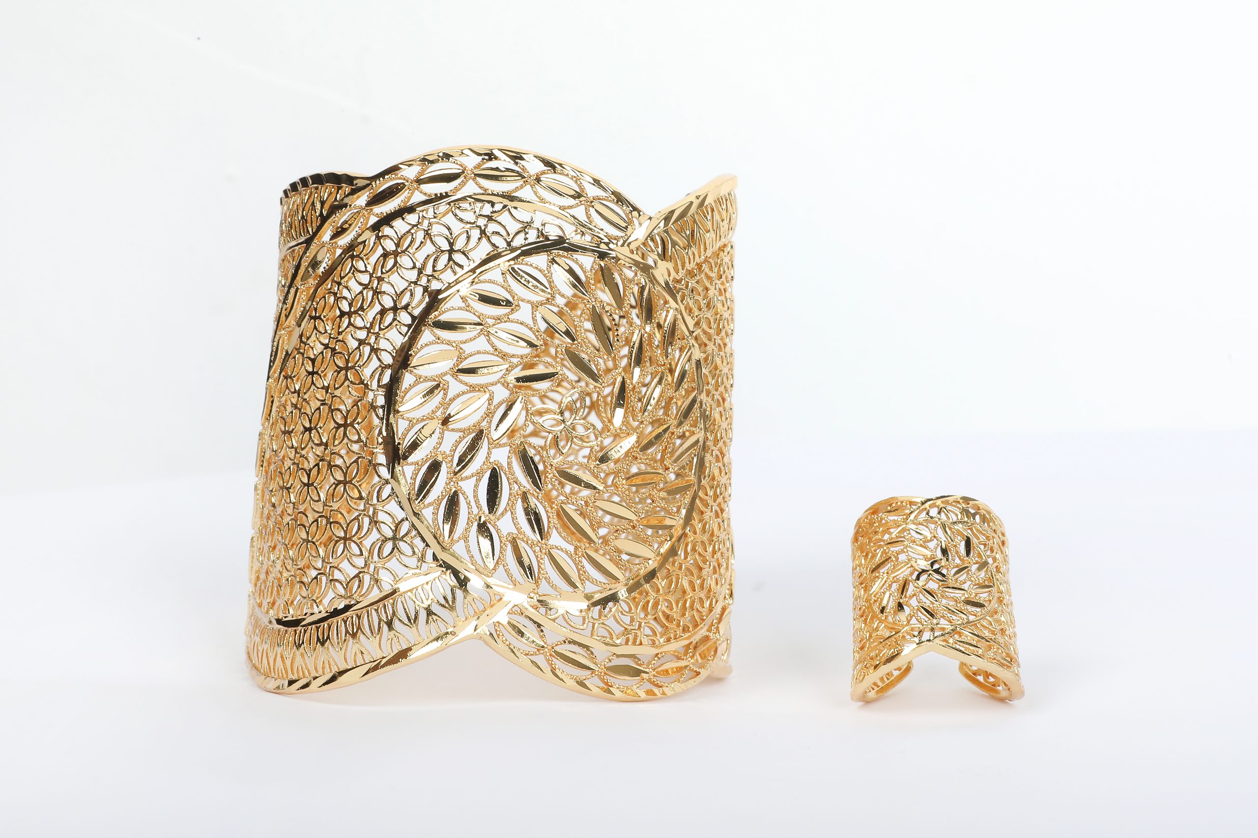 Bazin-Armband mit Ring 04002